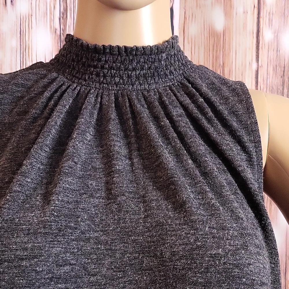 Loft Women's Sleeveless Turtleneck Blouse Size SP - Picture 4 of 10
